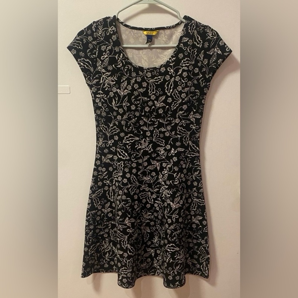 Short dress